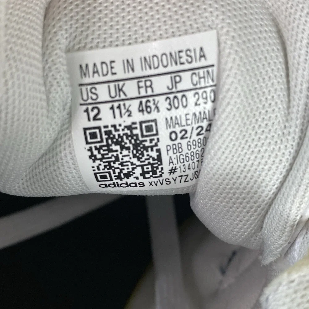 adidas CourtBlock Mens Shoes Size 12 White Black Sneaker Tennis Pickleball NEW